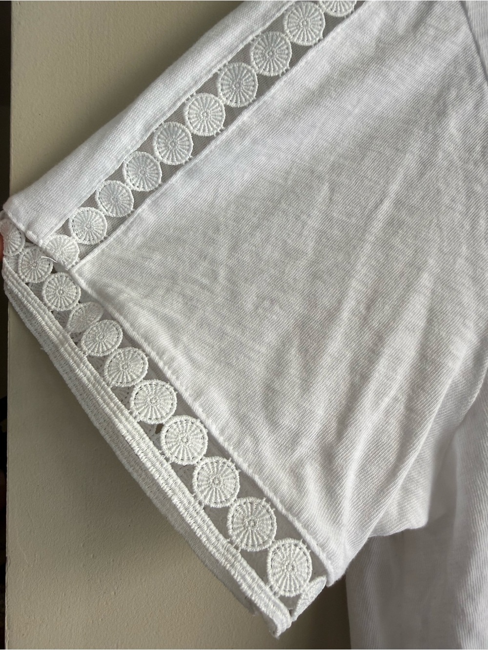 J.Crew White TShirt with Cutout Detail Trim Size L - Picture 3 of 4